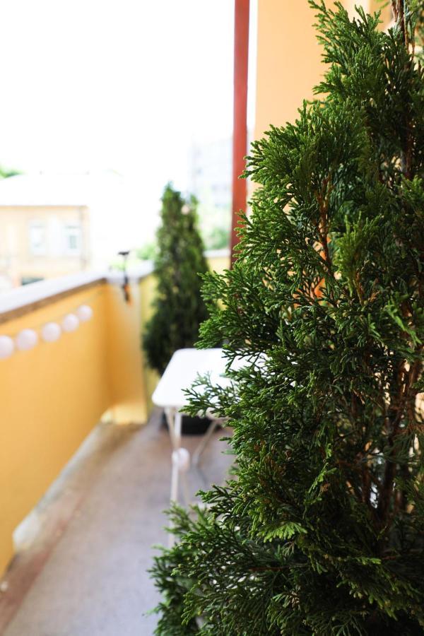 Ultracentral Apartament With Balcony - Old Town Bukarest Exterior foto